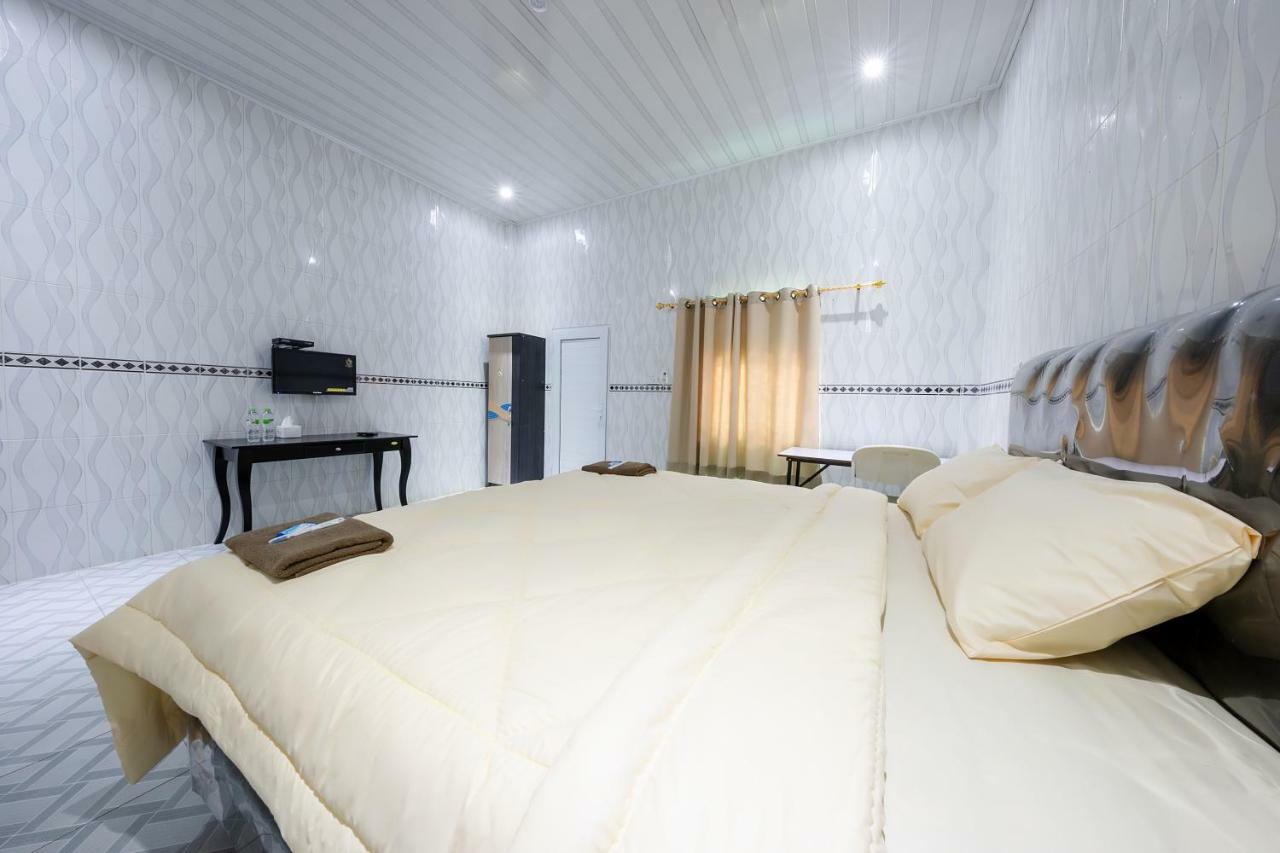 Mega Nasional Seaview Hotel กูนุงสีโตลี ภายนอก รูปภาพ